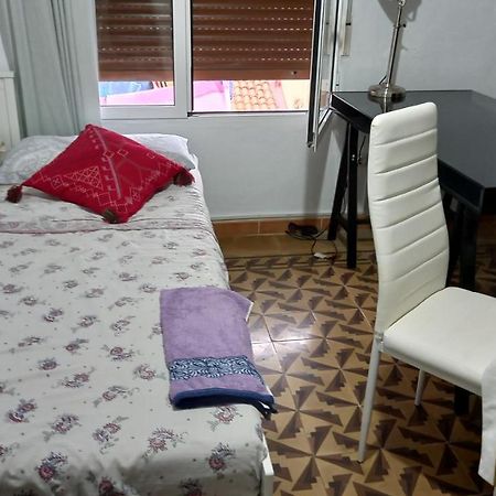Las Golondrinas Habitacion En Piso Centrico Para Una O Dos Personas Saragossa Exterior foto
