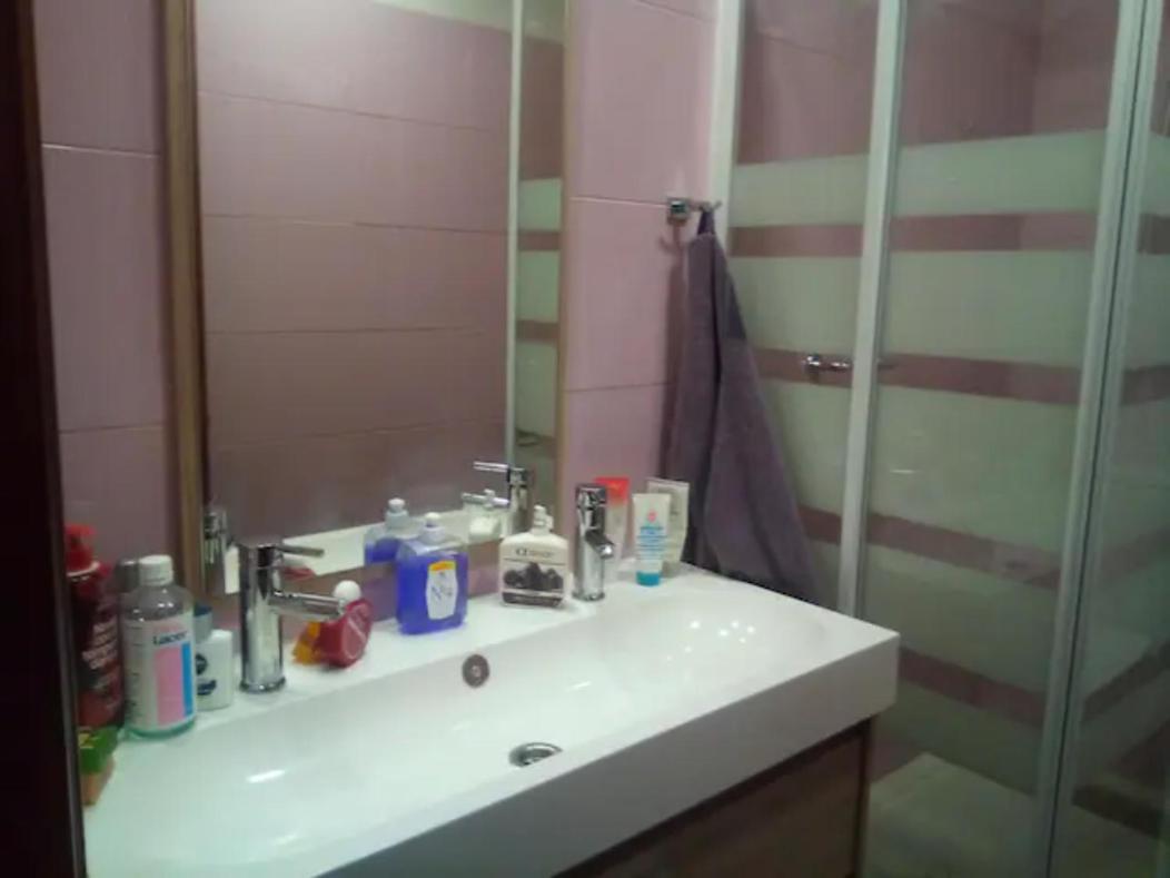 Las Golondrinas Habitacion En Piso Centrico Para Una O Dos Personas Saragossa Exterior foto