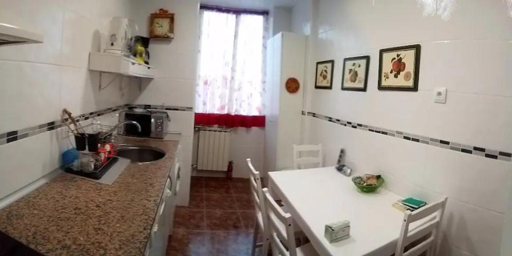 Las Golondrinas Habitacion En Piso Centrico Para Una O Dos Personas Saragossa Exterior foto